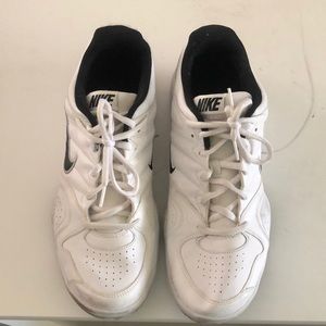Men’s Nike shoes. White, size 13. Newer condition